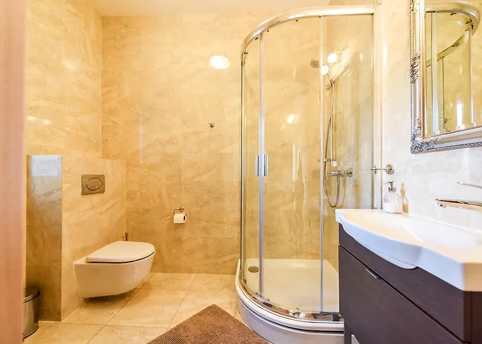 Nendriu Apartamentai 3 *